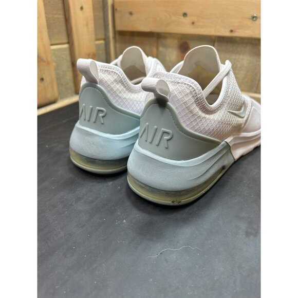 Nike Womens Air Max Motion 2 Shoes White/Gray Size 10 Lightweight - Picture 4 of 9